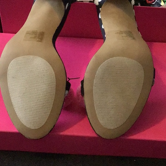 Betsy Johnson Lylly BLK PK DOT - Picture 10 of 10